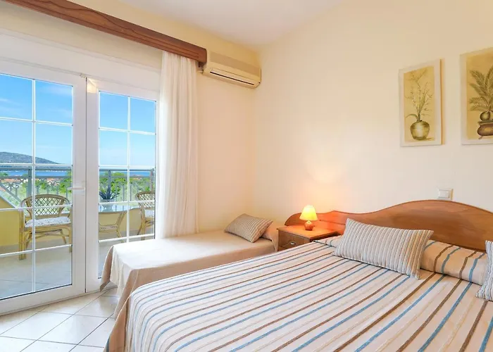 Nina Apartman Szkála Potamiász